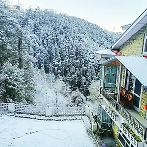 whispering-pines.shimlahotels.net/