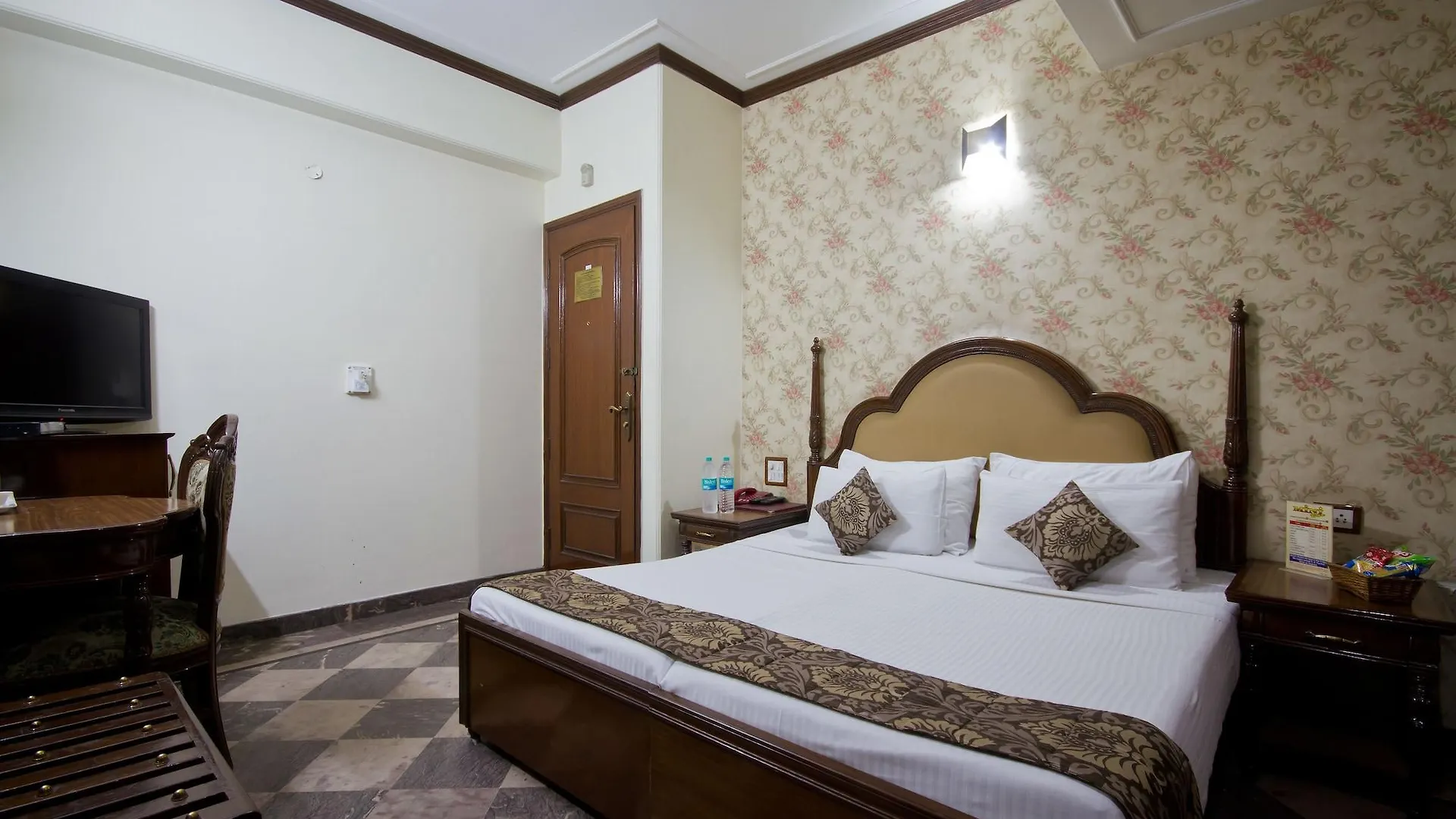 ***  Hotel Sunstar Grand Delhi  India