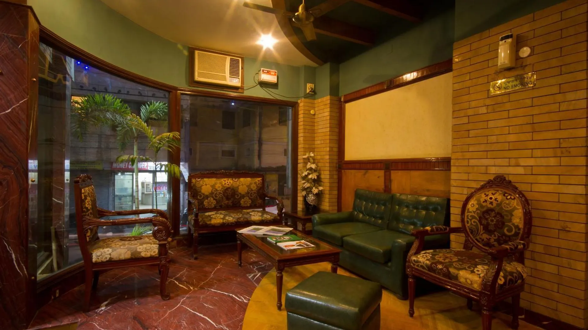 Hotel Sunstar Grand Delhi