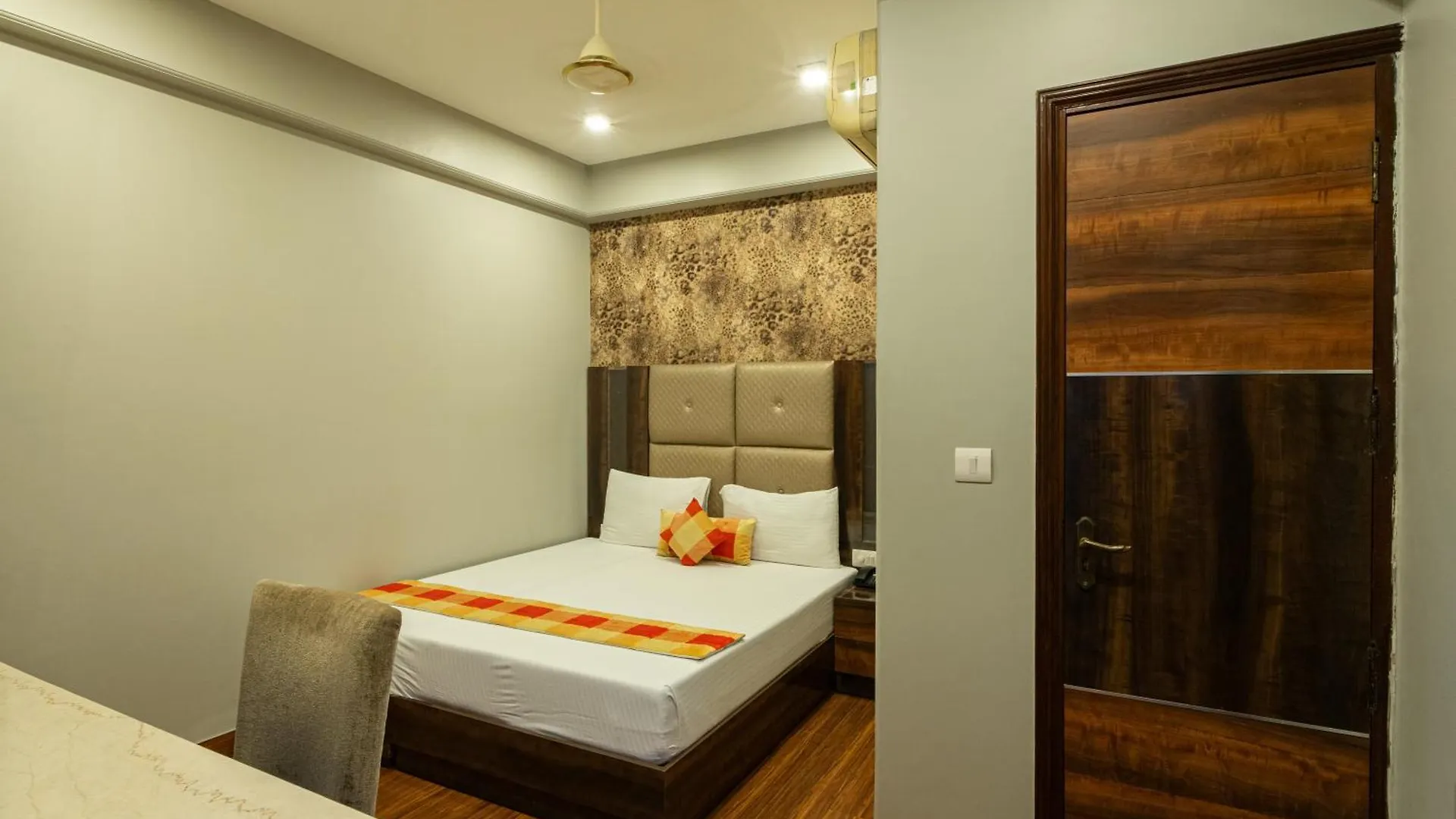 Hotel Sunstar Grand Delhi  Delhi (National Capital Territory of India)