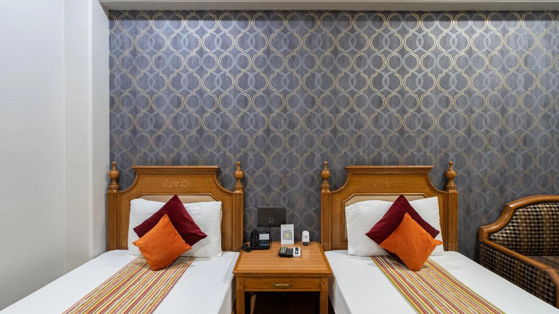 Hotel Sunstar Grand Delhi