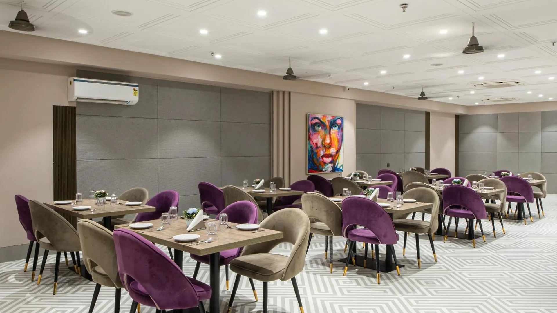 Hotel Sunstar Grand Delhi  Delhi (National Capital Territory of India)