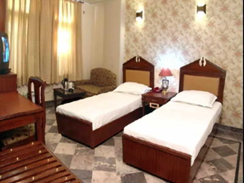 Hotel Sunstar Grand Delhi