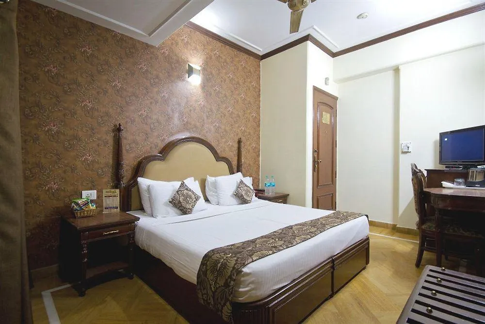 Hotel Sunstar Grand Delhi